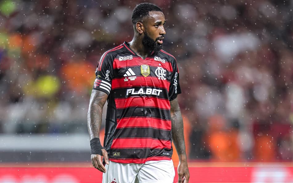 Gerson volta a ficar à disposição do Flamengo na partida contra o Vitória