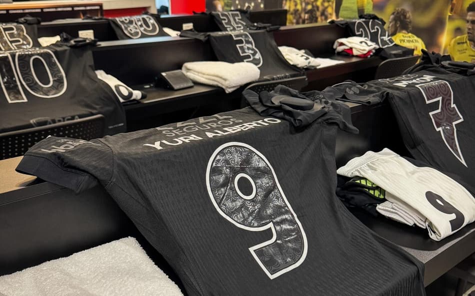 Corinthians promove mudança no uniforme e torcedores reclamam: ‘Tenebroso’