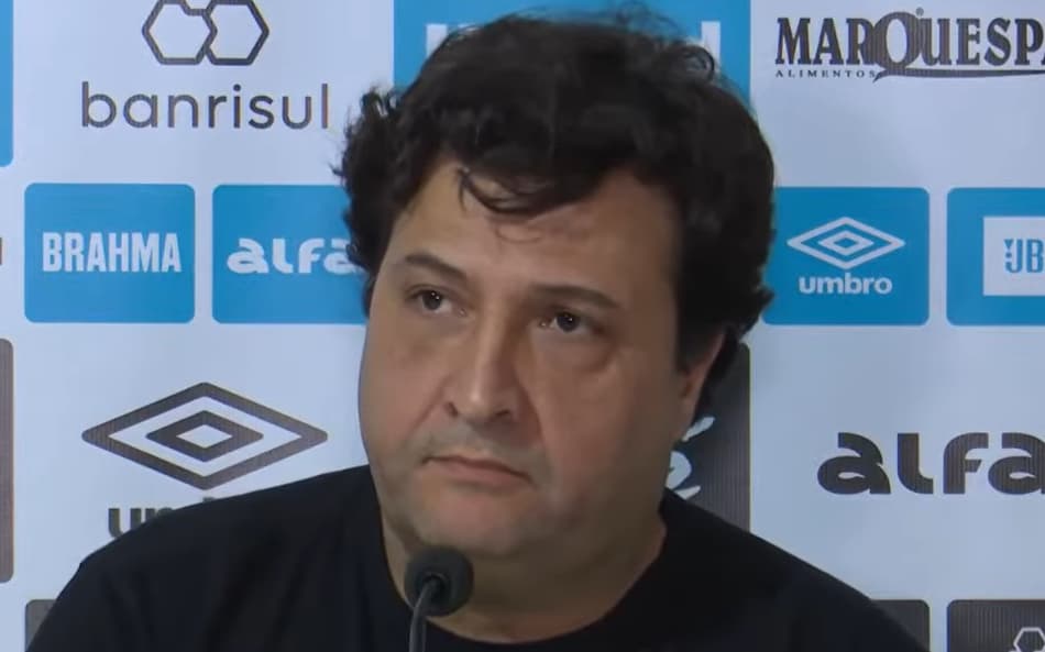 ‘Envergonhado’: presidente do Grêmio se manifesta após goleada e demissão de Quinteros