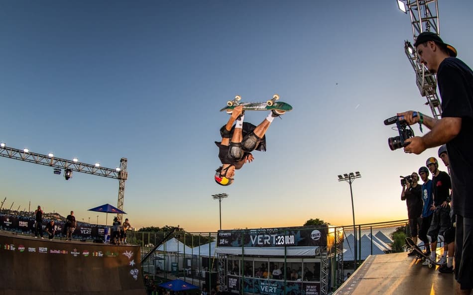 Gui Khury iguala recorde mundial de Bob Burnquist no skate