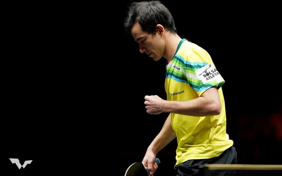 Hugo Calderano supera nº 1 na final e é campeão do mundo de tênis de mesa