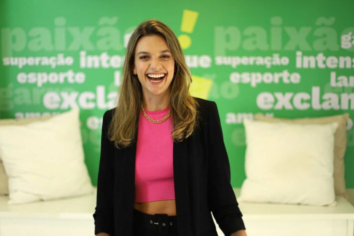 A jornalista Ana Helena Goebel é a mais nova contratada do LANCE!. A apresentadora tem passagem pelo Grupo Globo, onde permaneceu por oito anos e comandou atrações como o noticiário 'SporTV News', É Gol!' e 'Tá na Área'. Agora, Ana chega ao grupo de mídia com o objetivo de desenvolver projetos em várias plataformas digitais, além de ser um dos principais rostos da marca. A jornalista Ana Helena Goebel é a mais nova contratada do LANCE!. A apresentadora tem passagem pelo Grupo Globo, onde permaneceu por oito anos e comandou atrações como o noticiário 'SporTV News', É Gol!' e 'Tá na Área'. Agora, Ana chega ao grupo de mídia com o objetivo de desenvolver projetos em várias plataformas digitais, além de ser um dos principais rostos da marca.