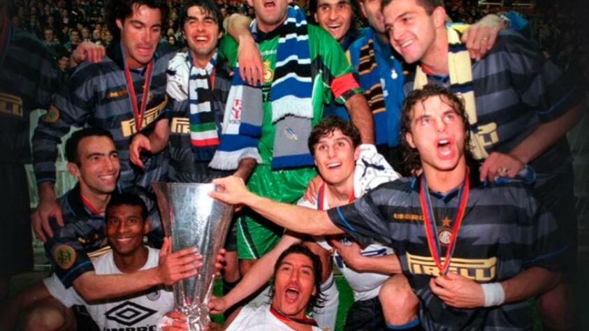 Inter de Milão: três títulos conquistados, em 1990/91, 1993/94 e 1997/98 (foto). Inter de Milão: três títulos conquistados, em 1990/91, 1993/94 e 1997/98 (foto).