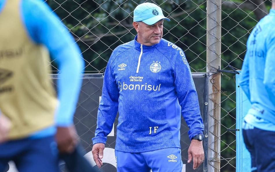 Grêmio pode ser comandado no Gre-Nal 447 por interino que conhece bem Roger