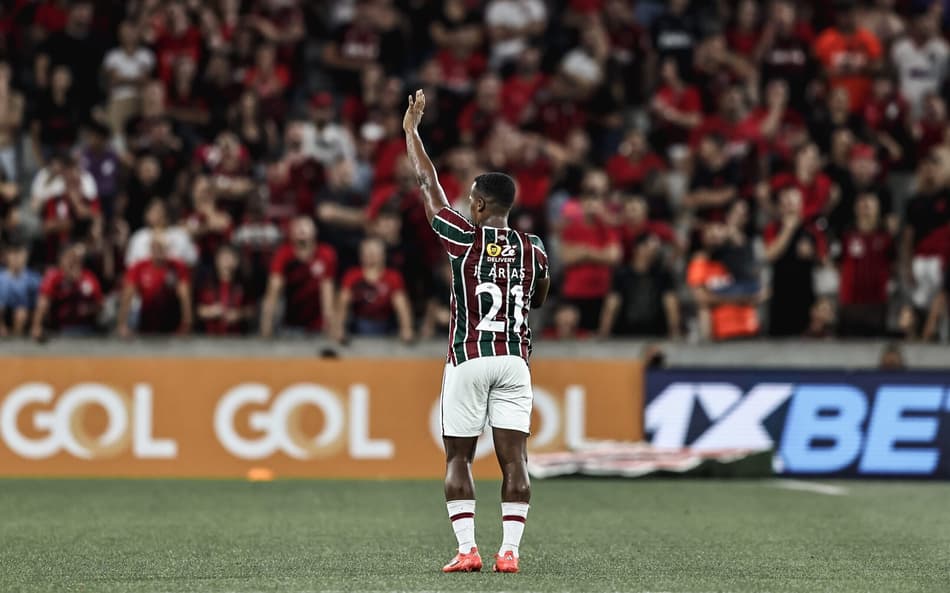 Jhon Arias assume protagonismo no Fluminense e projeta futuro