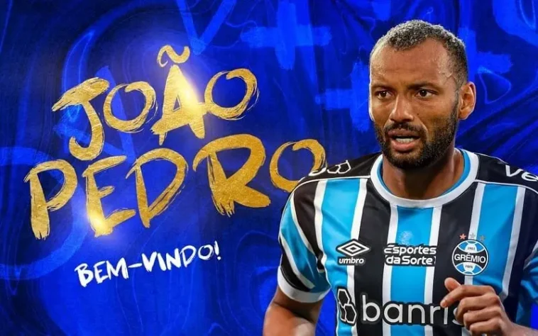 FECHADO - O atacante João Pedro foi anunciado pelo Grêmio nas redes sociais. O vínculo do jogador com o clube vai até o meio de 2024. FECHADO - O atacante João Pedro foi anunciado pelo Grêmio nas redes sociais. O vínculo do jogador com o clube vai até o meio de 2024.