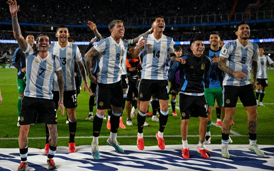Jornais argentinos vão à loucura com goleada sobre Brasil: ‘Baile histórico’