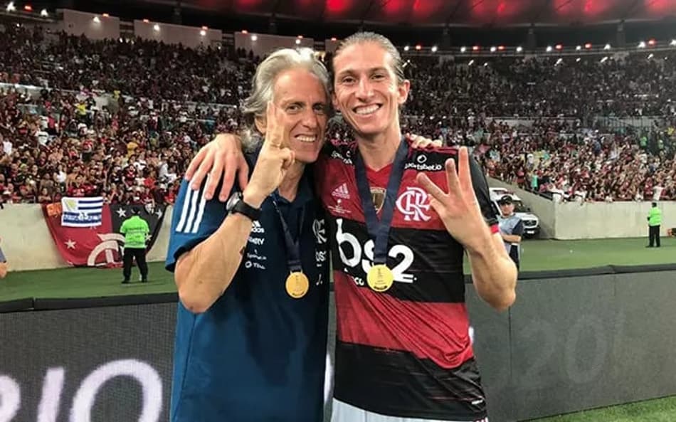 Filipe Luís está perto de igualar marca de Jorge Jesus pelo Flamengo