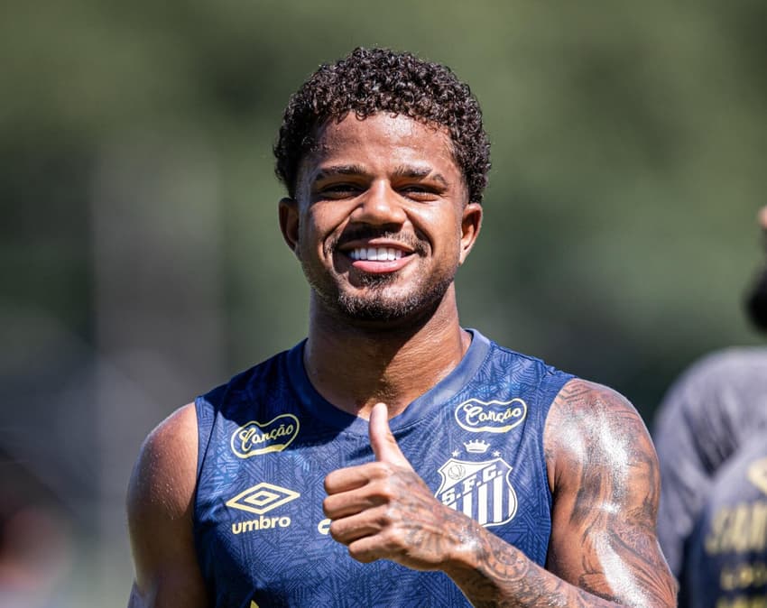 Kevyson chegou ao Santos em 2023, inicialmente para a categoria sub-20. (Foto: Raul Baretta/ Santos FC)