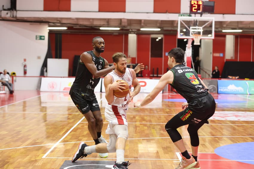 Kevin Crescenzi - Paulistano x União Corinthians - NBB