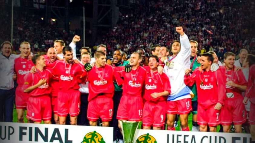 Liverpool: três títulos conquistados, em 1972/73, 1975/76 e 2000/01 (foto). Liverpool: três títulos conquistados, em 1972/73, 1975/76 e 2000/01 (foto).