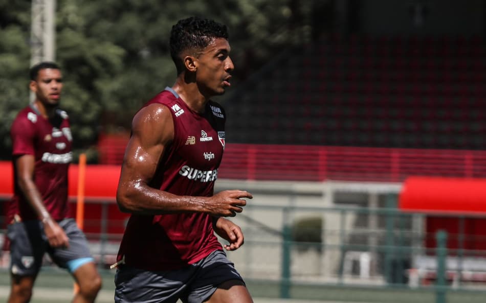 São Paulo se reapresenta e pode ter novidade em estreia do Campeonato Brasileiro