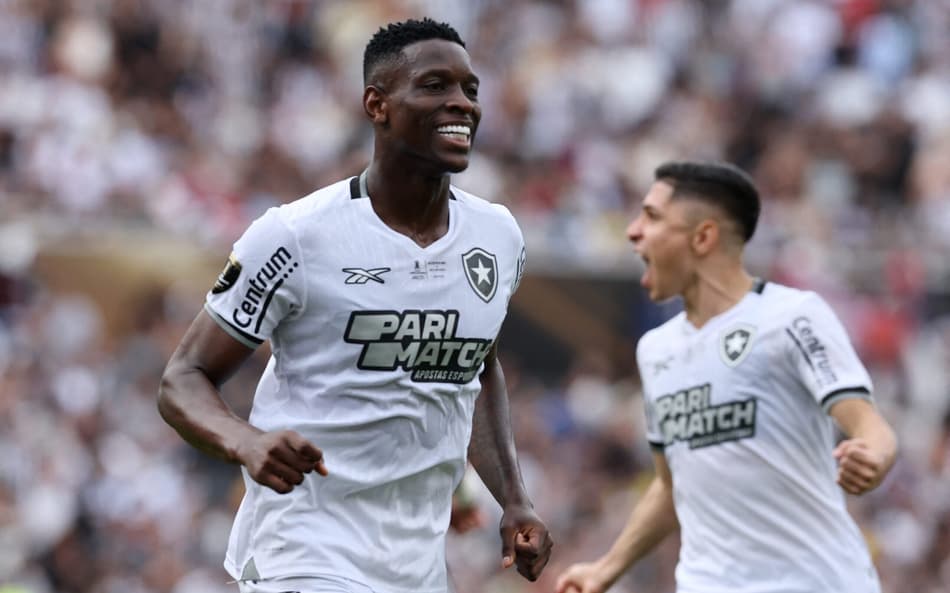 Assim como na chegada, Luiz Henrique quebra recorde ao sair do Botafogo; entenda