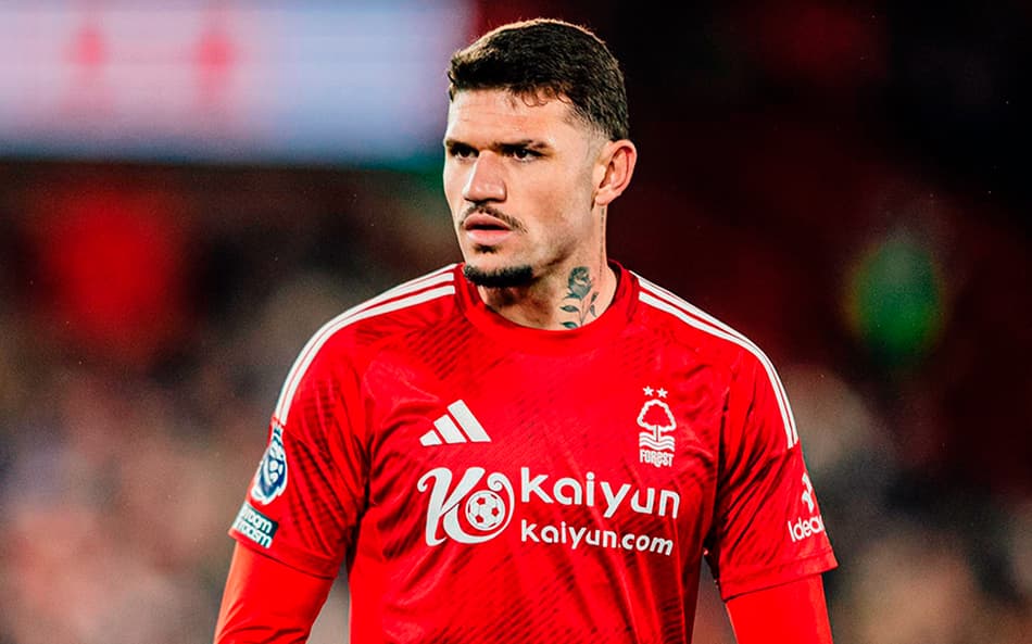 Morato quer fazer história pelo Nottingham Forest: ‘A cidade está junto da equipe’