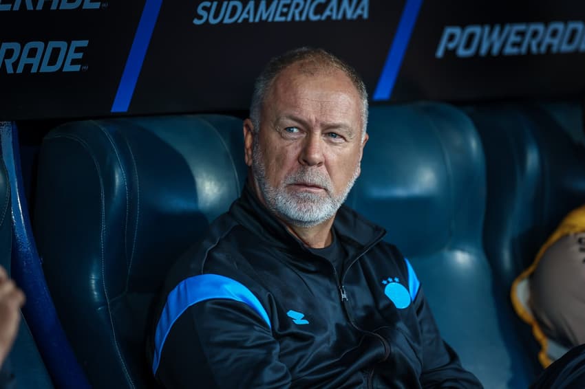 Mano Menezes adiantou possível retorno após empate com o Godoy Cruz. (Foto: Lucas Uebel/Grêmio FBPA)