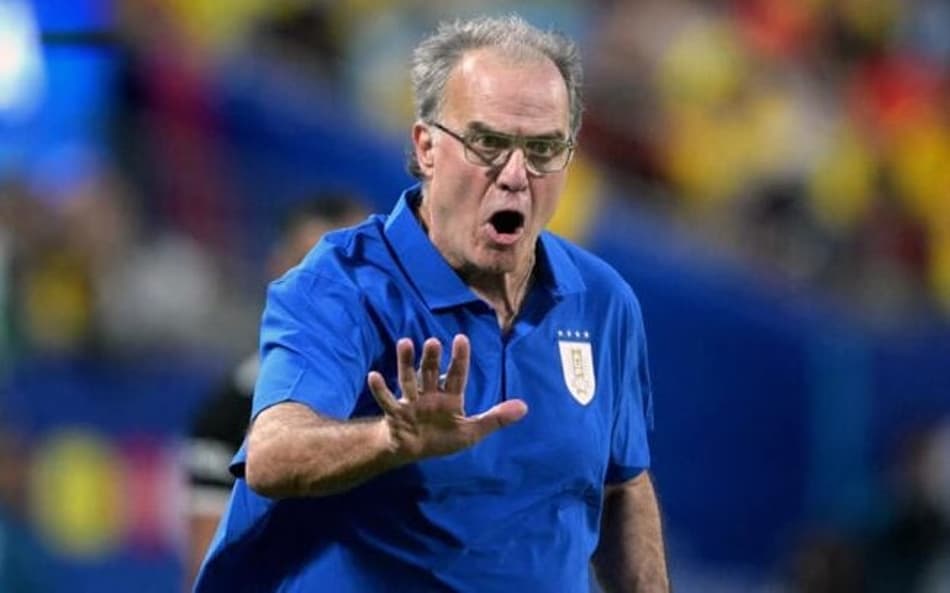Uruguai estaria em crise após discussão de Bielsa com jogador do Flamengo