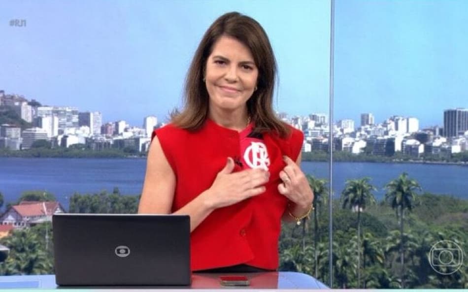 Mariana-Gross-camisa-do-Flamengo-aspect-ratio-512-320