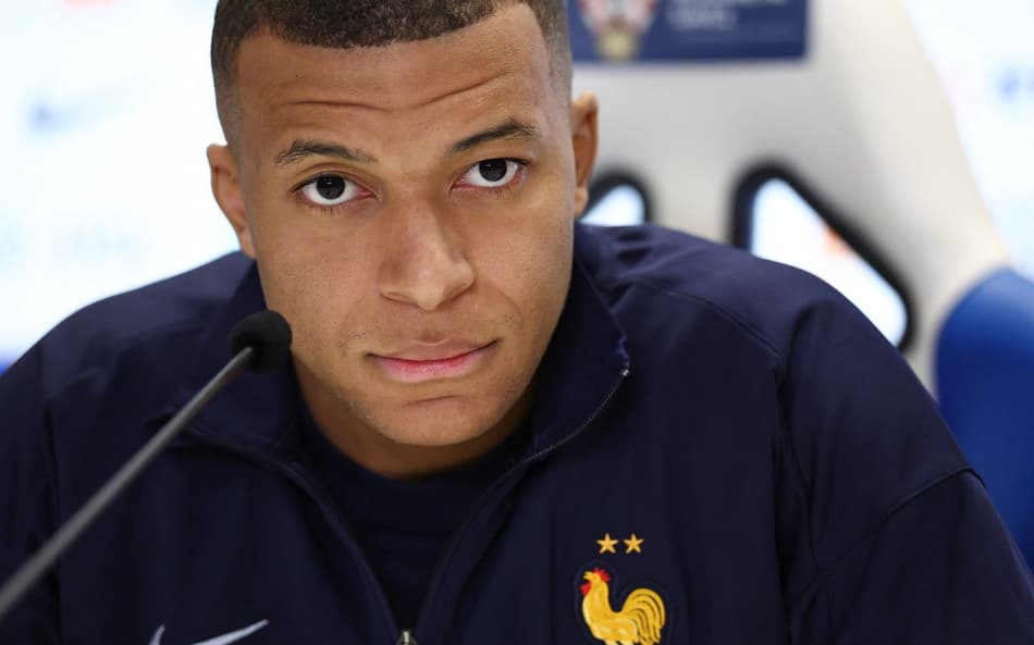 Mbappé fracassa na França em sua primeira experiência como presidente