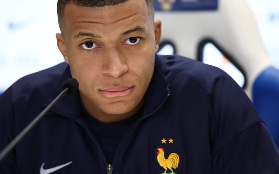Mbappé revela lição após ter sido cortado das últimas convocações da França