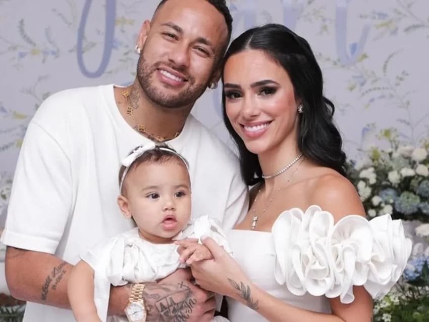 Neymar – Bruna Biancardi – Mavie 2