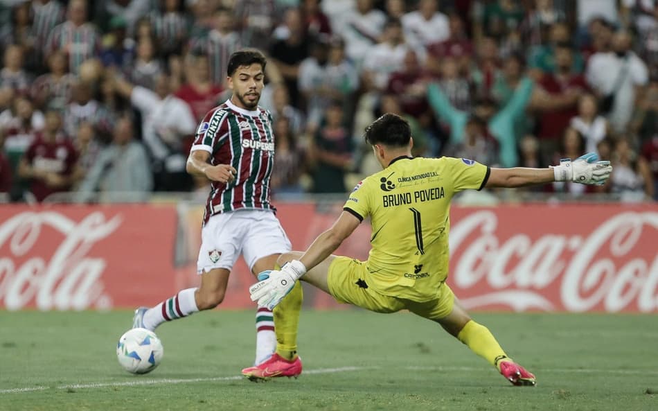 Nonato avalia meio-campo do Fluminense e elogia companheiros