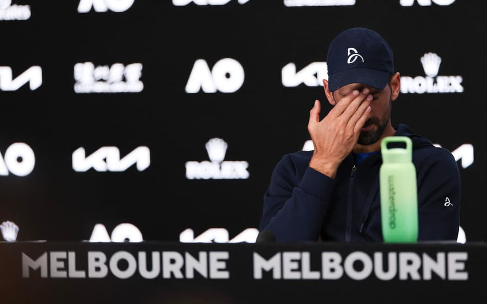 Djokovic deixa futuro da carreira em aberto, após desistência do Australian Open