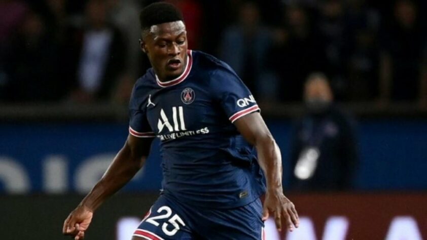 9. Nuno Mendes (PSG) - 800 mil euros (R$ 4,9 milhões) 9. Nuno Mendes (PSG) - 800 mil euros (R$ 4,9 milhões)