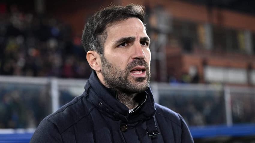 O treinador Cesc Fàbregas comandando o Como (Créditos: Imago)
