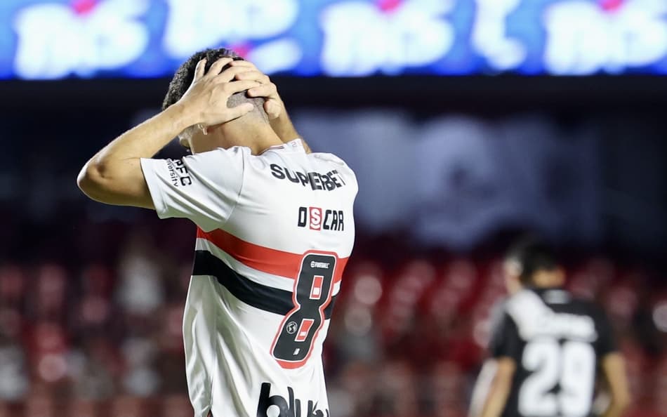 Oscar será nova baixa do São Paulo em estreia no Brasileirão