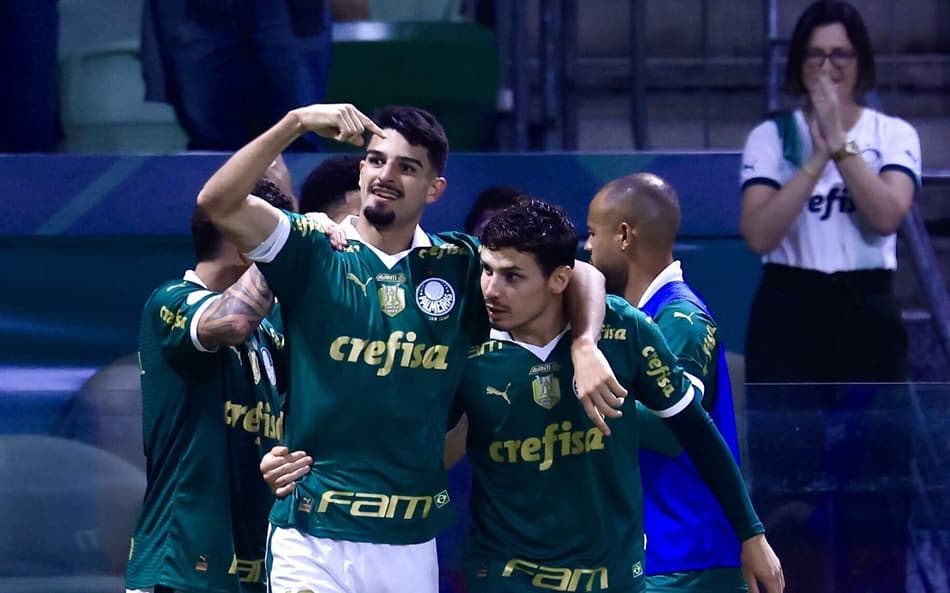 Contratações e instabilidade justificam saída de artilheiro do Palmeiras do time