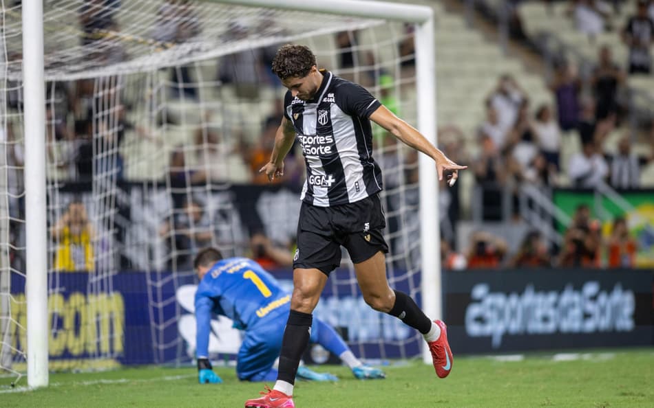 Jogos de hoje: quem joga no futebol e onde assistir ao vivo (21/04/2025)