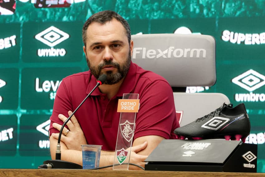 Presidente do Fluminense, Mário Bittencourt durante coletiva de imprensa no CT Carlos Castilho
