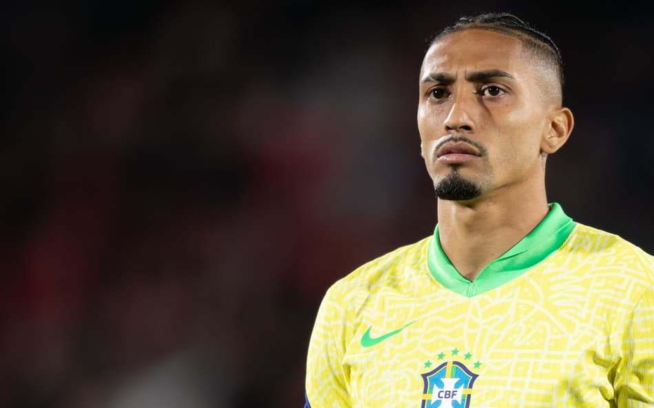 Rivaldo se compara a Raphinha e teme consequência grave ao jogador da Seleção