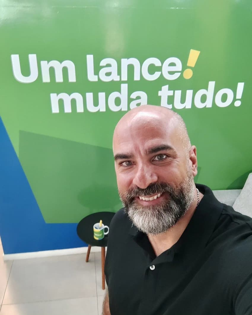 Rodrigo Multimídia, comunicador inclusivo, é o primeiro parceiro do Lance! Sem Barreiras