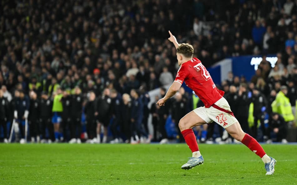 Nos pênaltis, Nottingham Forest elimina o Brighton e avança na Copa da Inglaterra