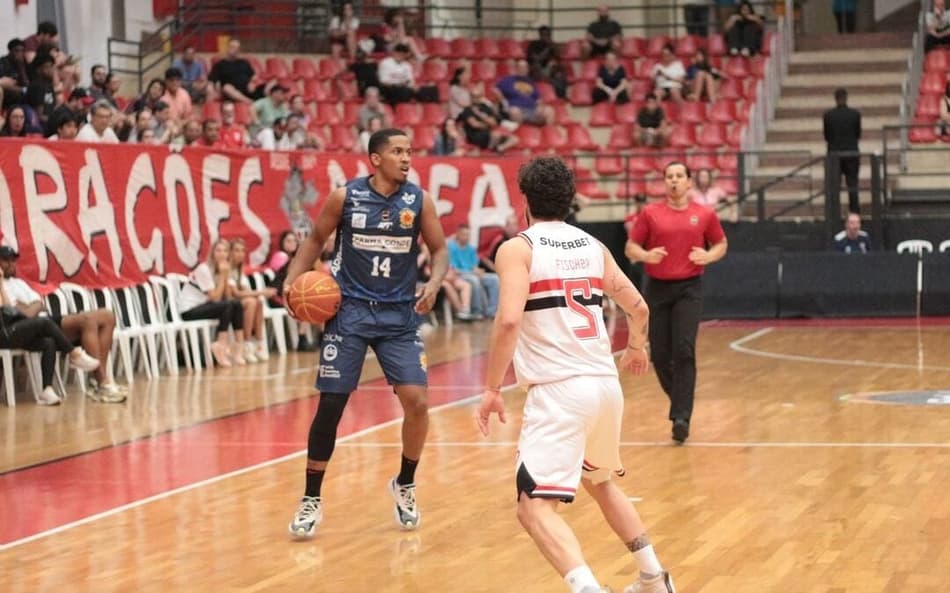 São José vence São Paulo fora de casa e vai à final do Paulista de Basquete