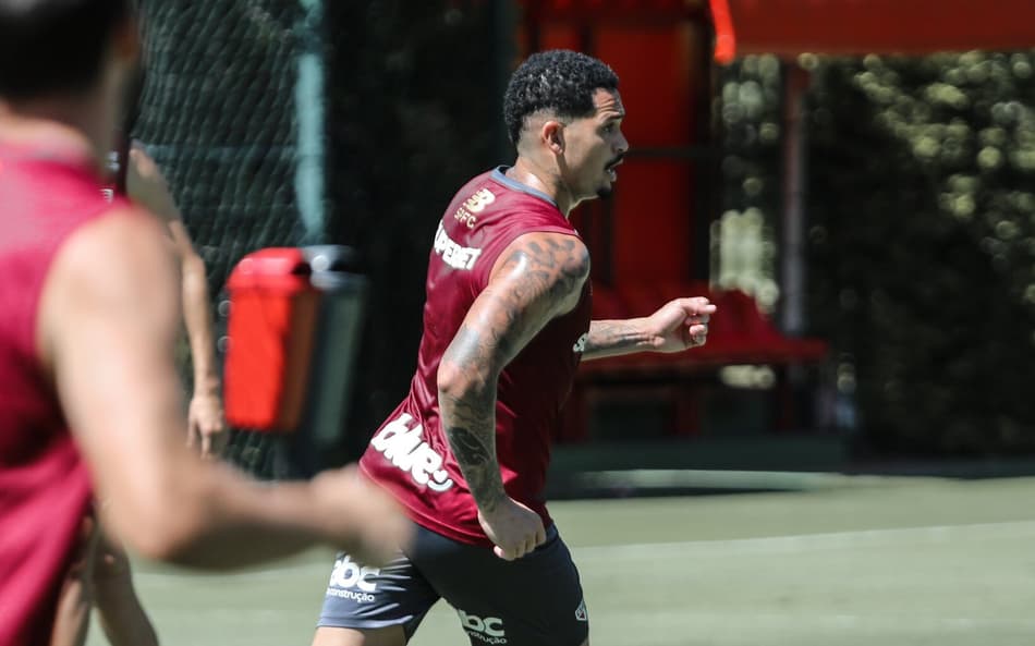 São Paulo encerra preparação para jogo na Libertadores; veja provável escalação