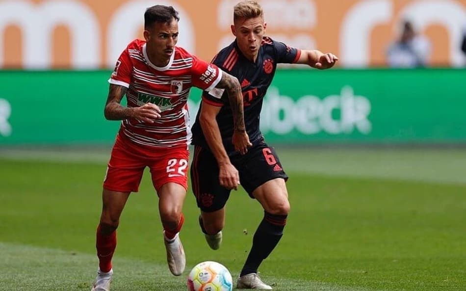 Com passagem pelo Internacional, lateral brasileiro afirma interesse de Palmeiras, Flamengo e Corinthians