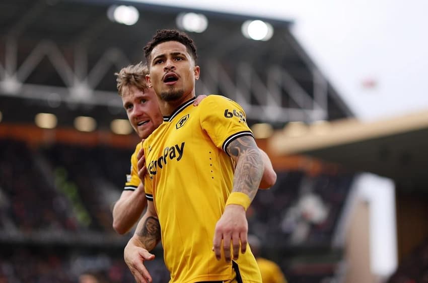 João Gomes, volante da Seleção Brasileira e revelado pelo Flamengo, renova com o Wolverhampton por cinco anos (Foto: Reprodução)