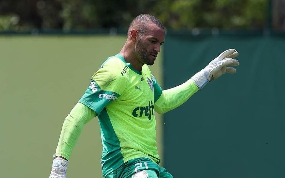 Palmeiras conta com ‘reforços’ em treino na Academia de Futebol