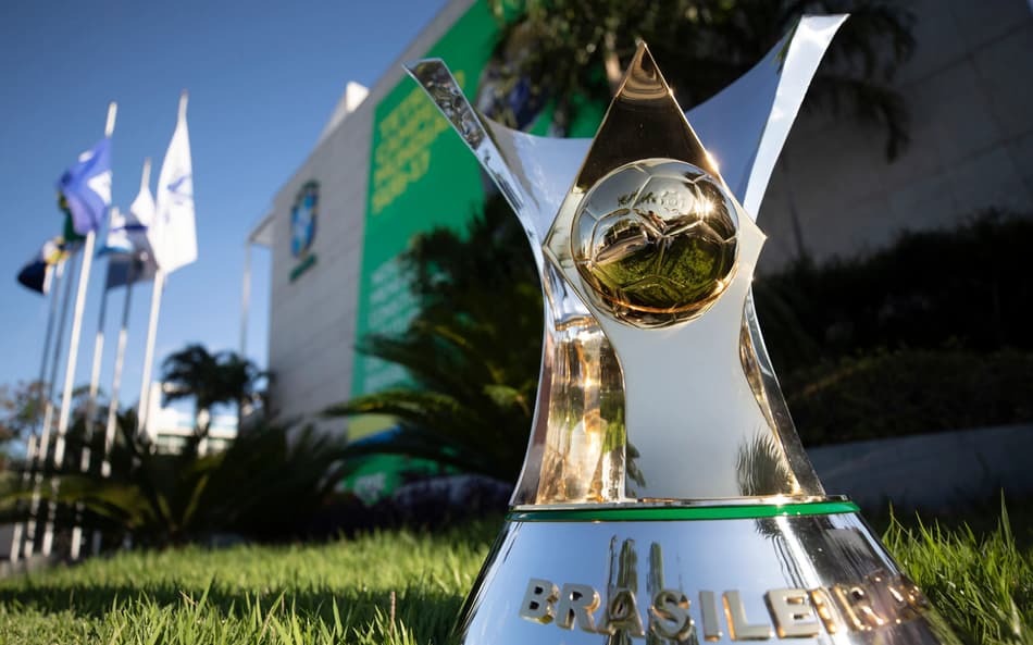 Mulher de zagueiro da Série A do Brasileirão revela fanatismo do jogador por Sérgio Ramos