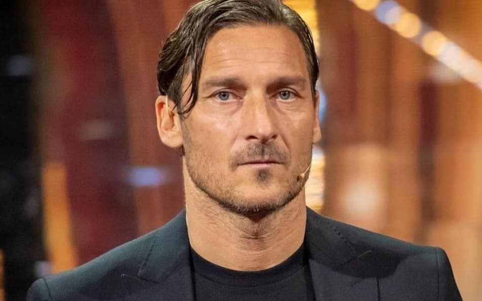 Totti rasga elogios a jogador do Como: ‘Será um dos melhores do mundo’