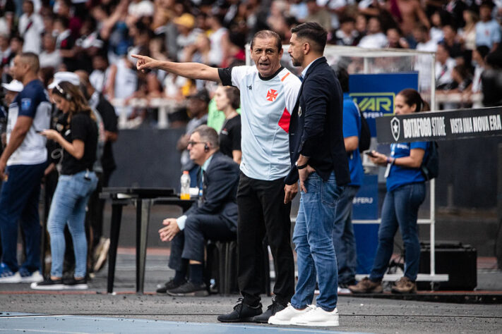 14º lugar (empate entre dois clubes): Vasco - 64% de aproveitamento 14º lugar (empate entre dois clubes): Vasco - 64% de aproveitamento