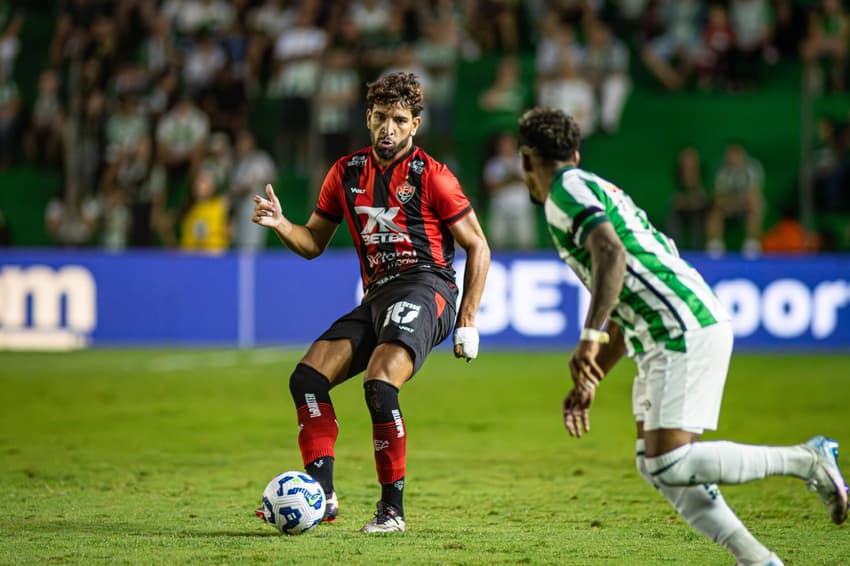 Meia Pepê em Vitória x Juventude pelo Brasileirão Foto: Victor Ferreira / EC Vitória
