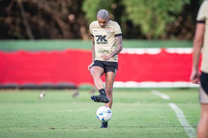Janderson em treino do Vitória Foto: Victor Ferreira / EC Vitória