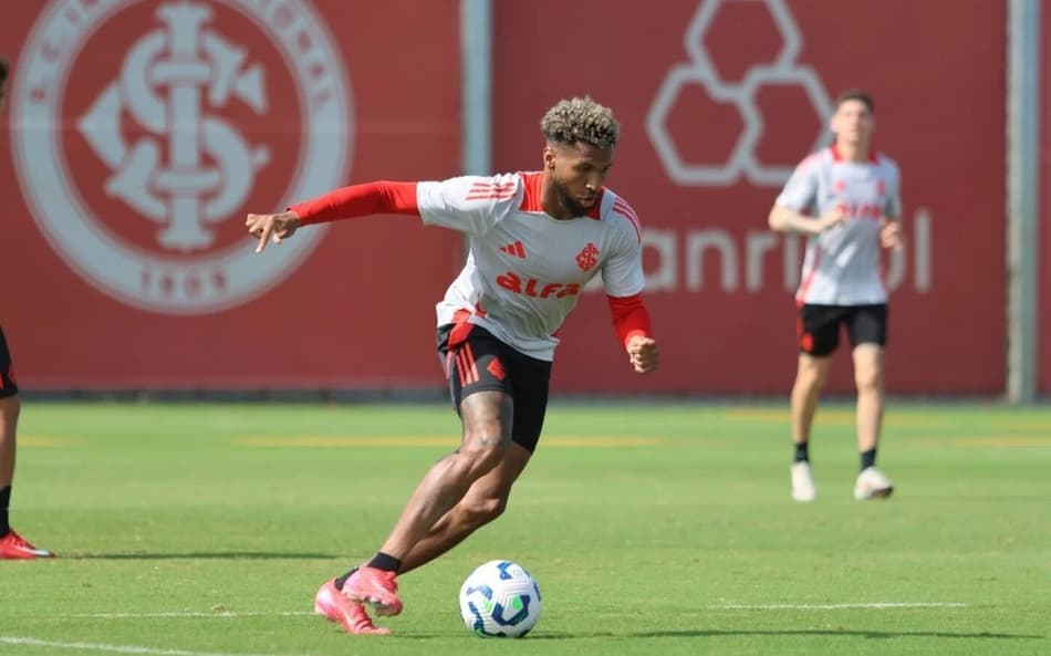 Gre-Nal 447: Victor Gabriel e Wesley reforçam o Internacional