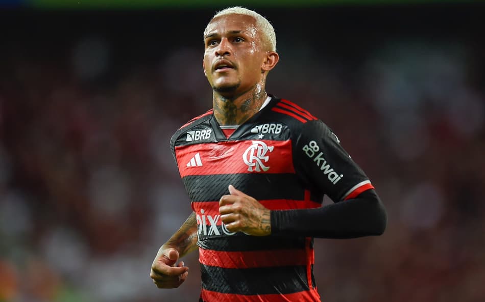 Wesley toma atitude após xingamentos com torcedor do Flamengo