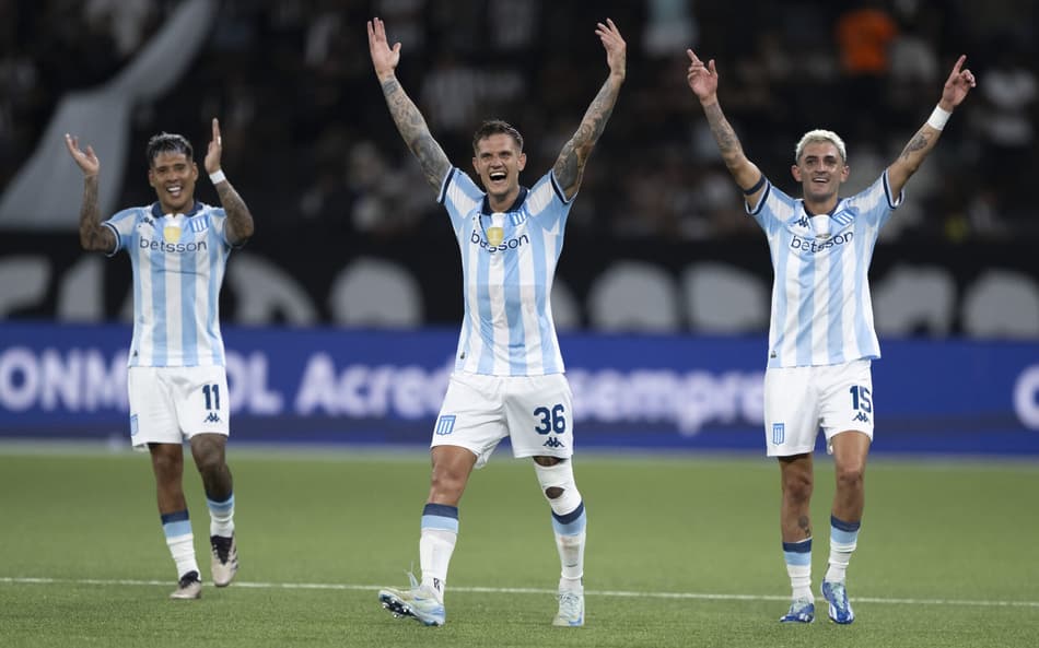 Racing é campeão da Recopa, e Botafogo acumula mais um vexame na temporada