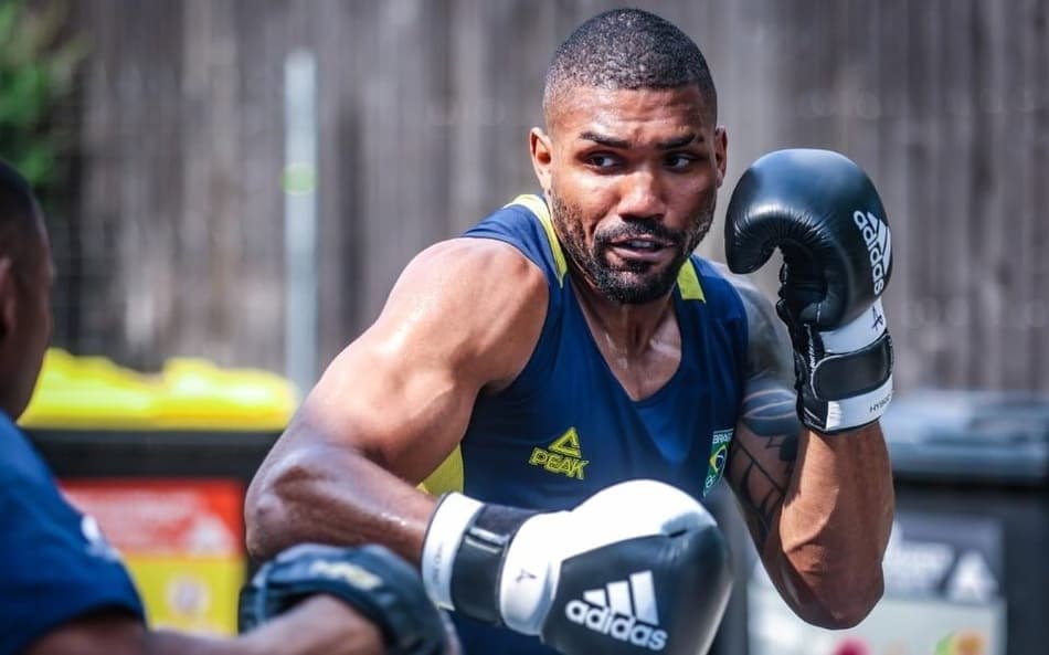 Foz do Iguaçu recebe Abner Teixeira e Wanderley Pereira em etapa mundial de boxe