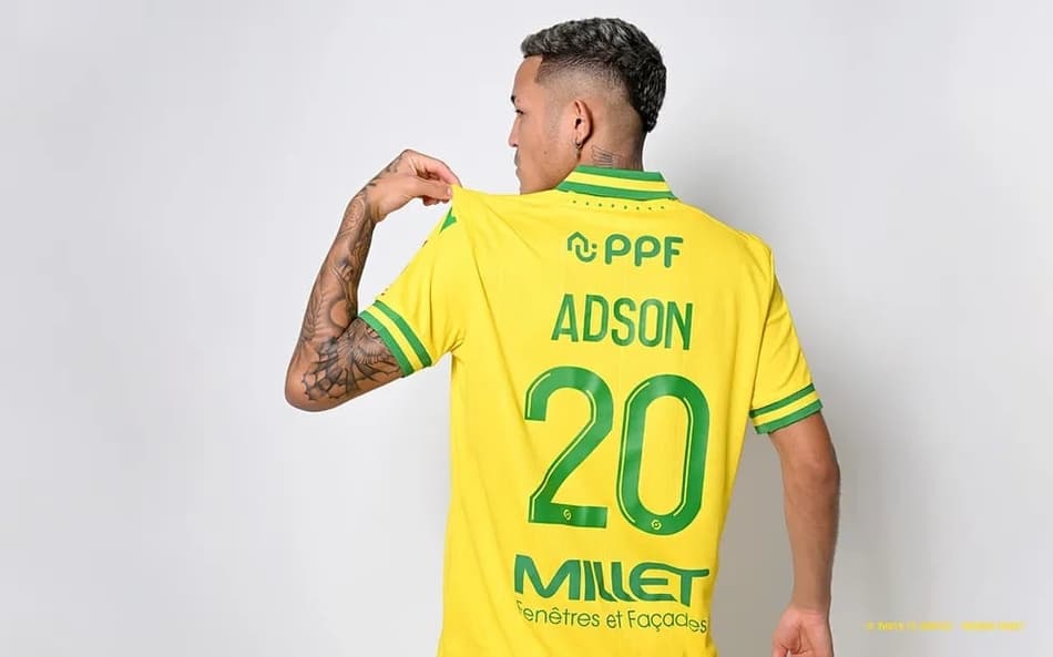 Conheça Adson, atacante que tem o acerto encaminhado com o Vasco